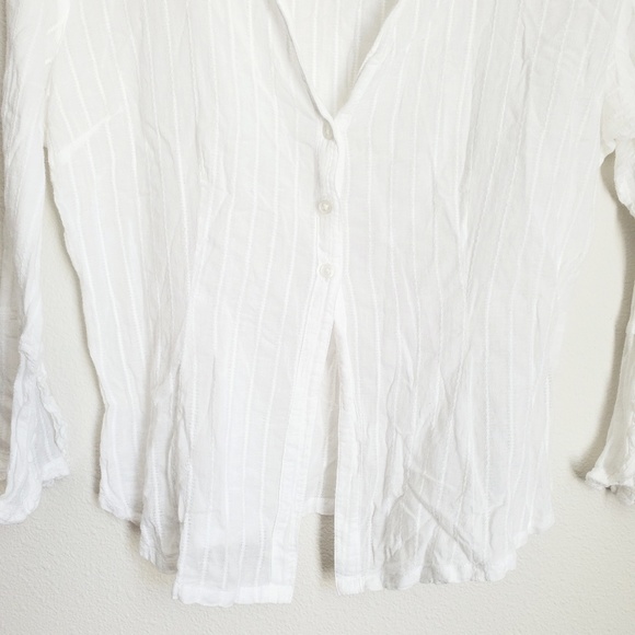 🌞White Plunging Neckline Button Down Shirt - Picture 3 of 7